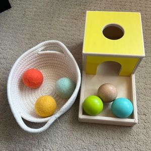 LoveEvery Peekaboo Ball House drop and treasure basket with felt balls